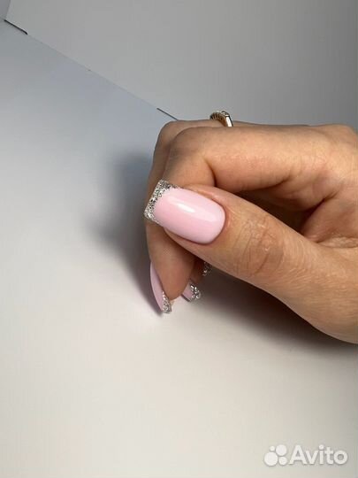 Маникюр, гель-лак, педикюр