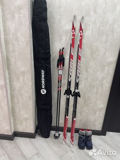 Беговые лыжи