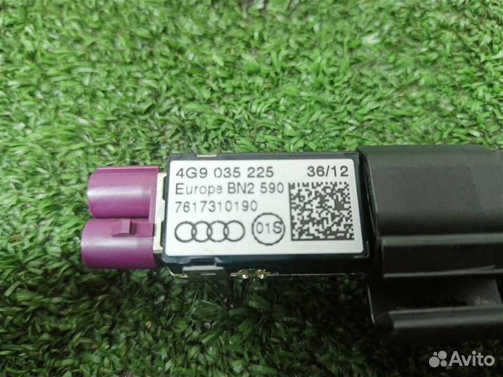 Антенна Audi Allroad quattro 2012