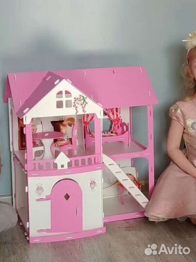 Домик кукольный