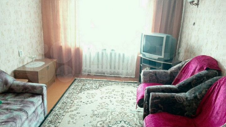 2-к. квартира, 47 м², 1/3 эт.
