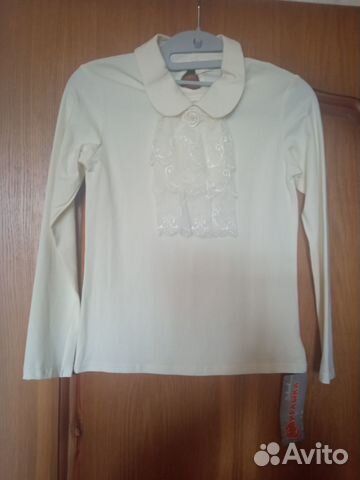Блузка для девочки 152/76. Новая. Для школы