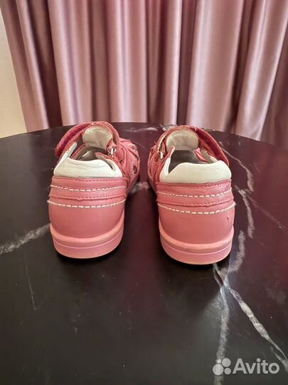 Сандалии для девочки 28 размер