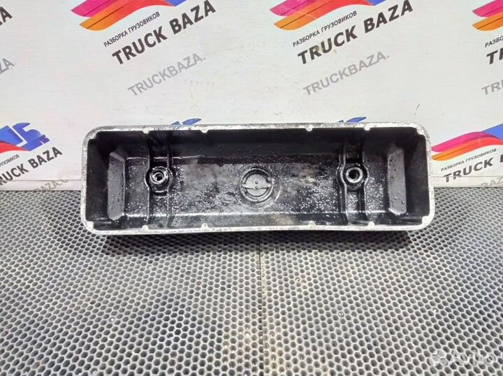 Крышка гбц клапанная