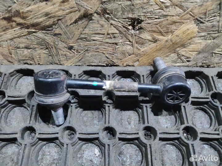 Стойка стабилизатора задняя правая Genesis G70