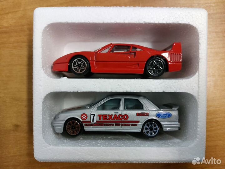 Модели Ferrari F40 + Ford Sierra 1:43