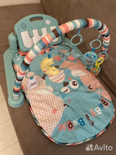 Развивающий коврик с пианино