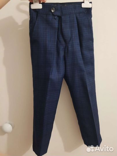 Костюм деловой тройка на мальчика 116р