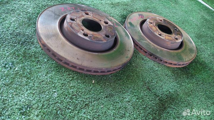 Диск тормозной пара передний Toyota Avensis 272