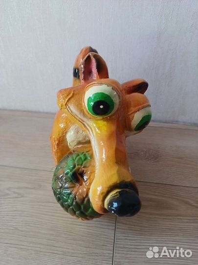 Копилка статуэтка Белка