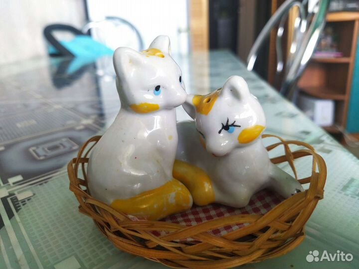 Солонка и перечница