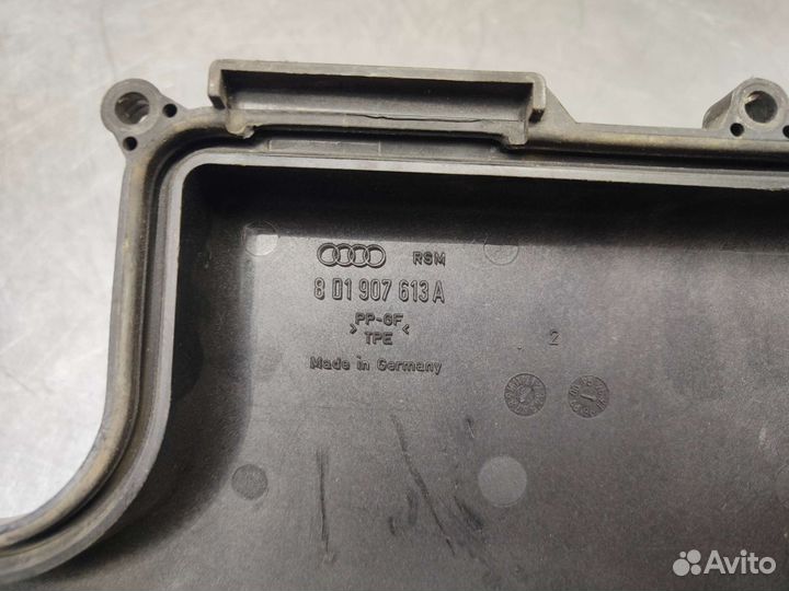 Крышка блока предохранителей Audi A6 (C5) TDI 2001