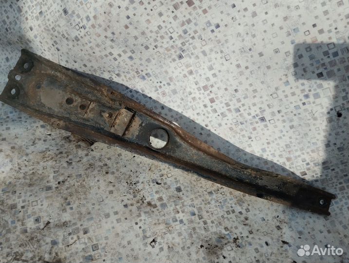 Продольная балка лыжа Mazda Protege BJ