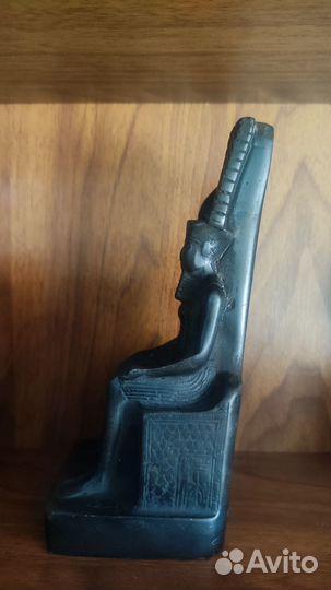 Египетская статуэтка