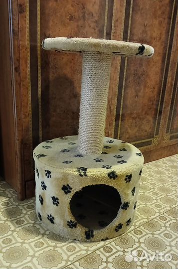 Домик для кота с когтеточкой