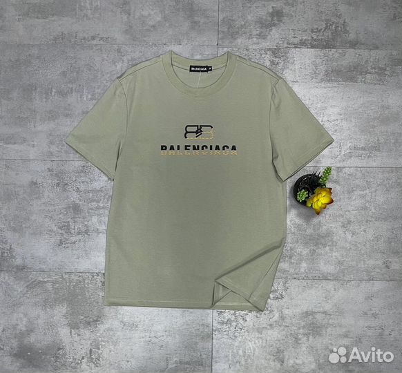 Футболка Balenciaga