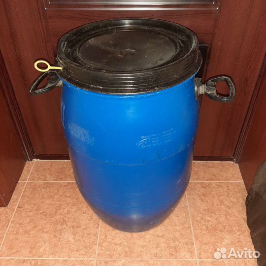 Бочка пластиковая 65 л.;50 л