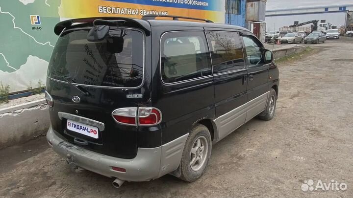 Стекло двери передней правой Hyundai Starex (A1) 8