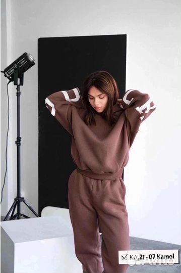 Спортивный костюм женский