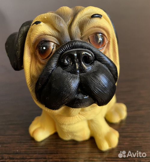 Мопс из гипса