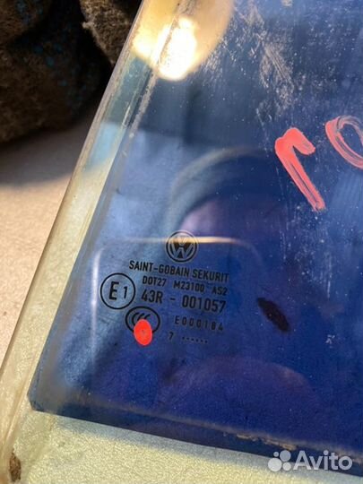 Форточка двери задняя левая Volkswagen Golf V BSE