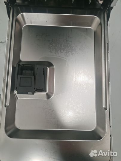 Посудомоечная машина Electrolux 45см