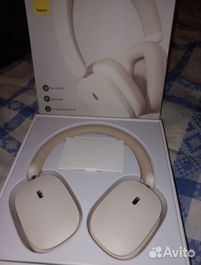 Беспроводные наушники baseus