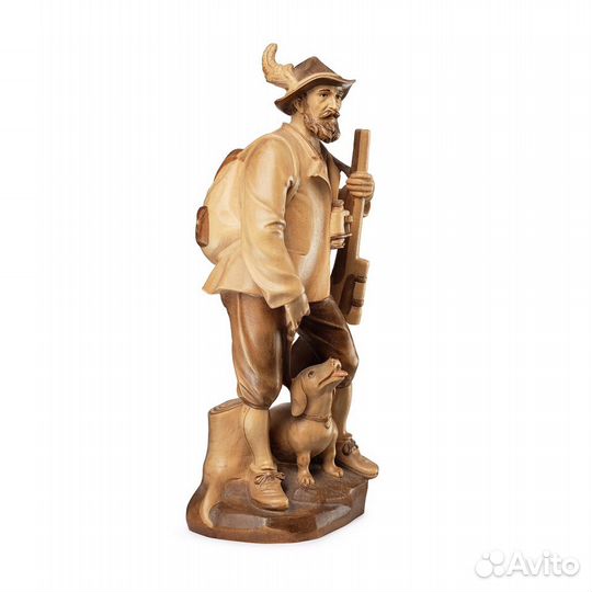 Резная статуэтка из дерева Охотник с собакой