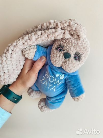 Зайчик плюшевый