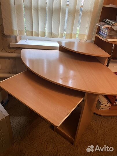 Компьютерный стол бу угловой