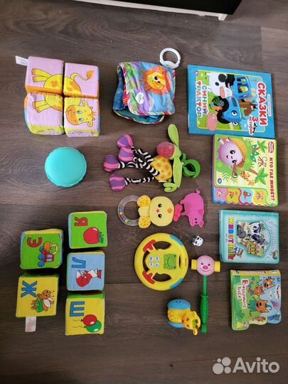 Развивающие игрушки/детские книжки/погремушки