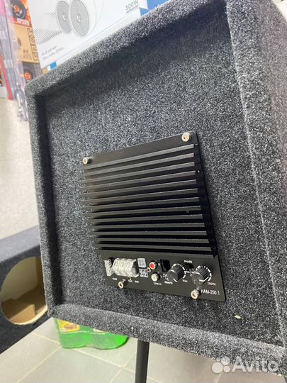 Сабвуфер Hellion AWB-12 корпусной активный