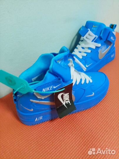 Кроссовки демисезонные Nike