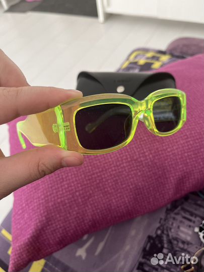 Солнцезащитные очки