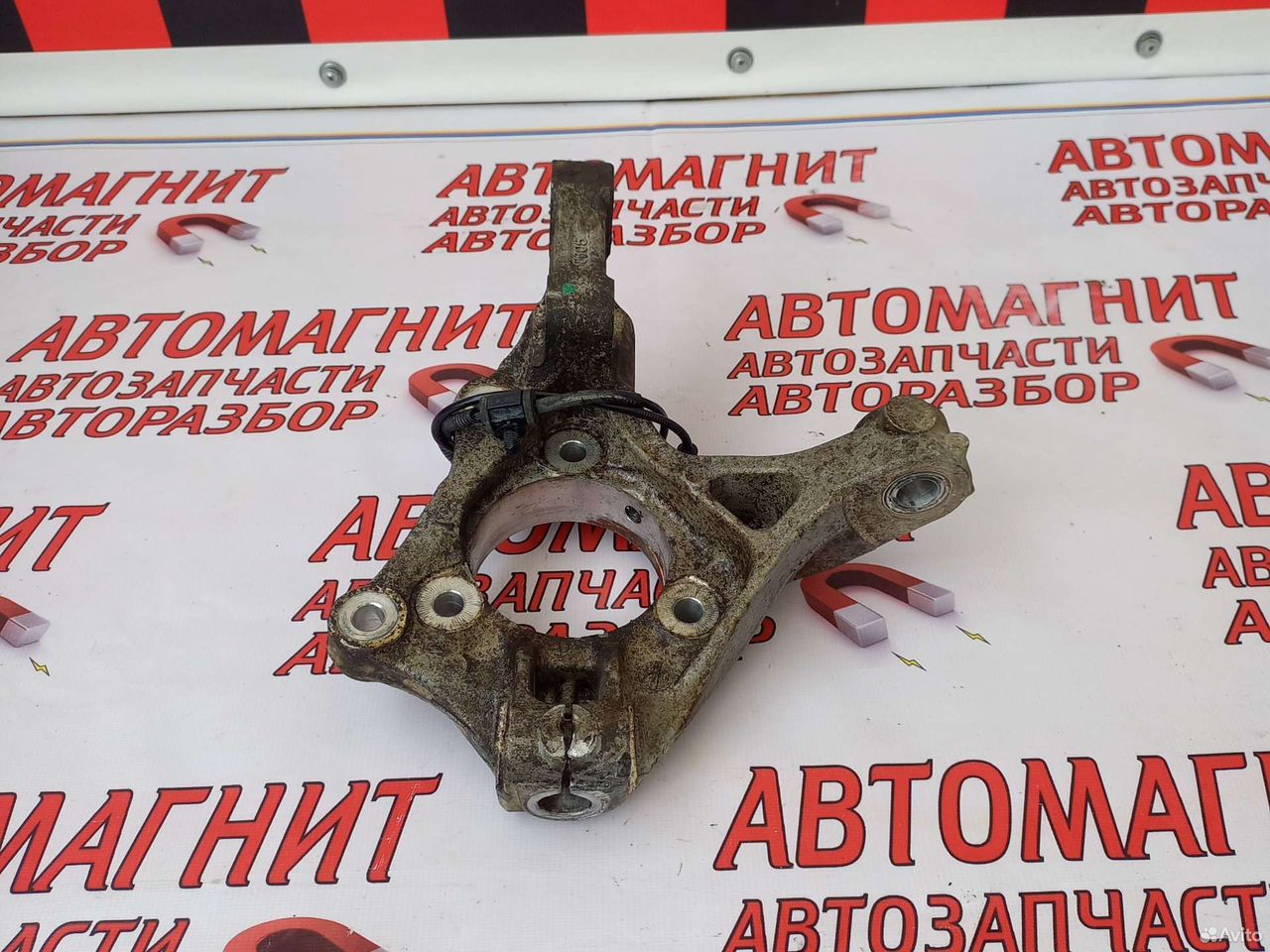 Кулак поворотный правый Шевроле Круз