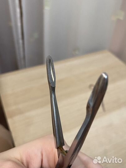 Зажимы и ножницы