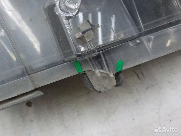 Фара правая Toyota Land Cruiser Prado