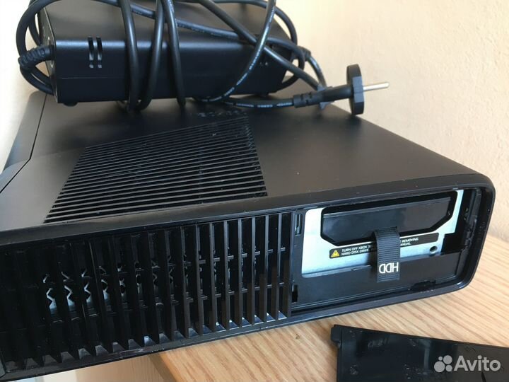 Xbox360 Slim (фрибут)