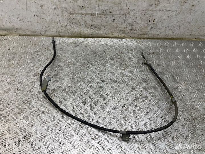 Трос ручного тормоза правый Nissan X-Trail T32