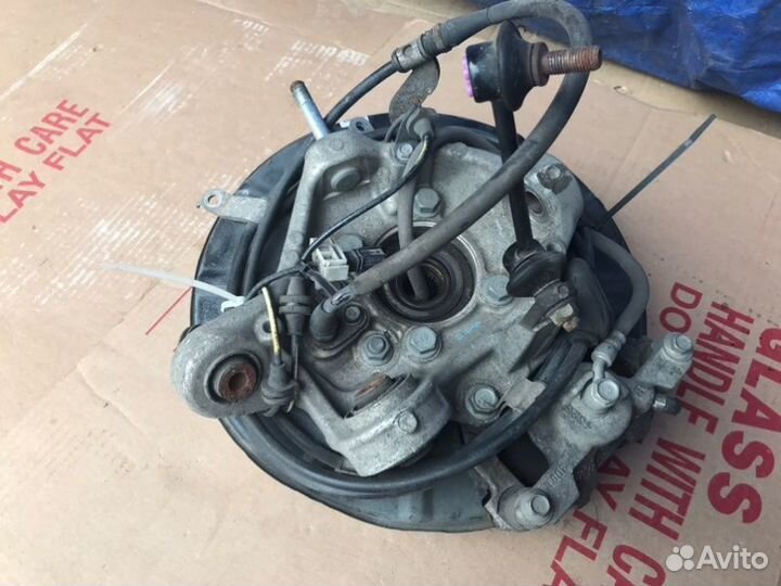 Суппорт задний правый Acura Mdx YD4 J35Y5 2014