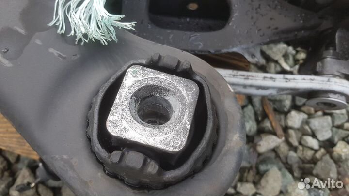 Задний подрамник на Mercedes-Benz R230 SL55