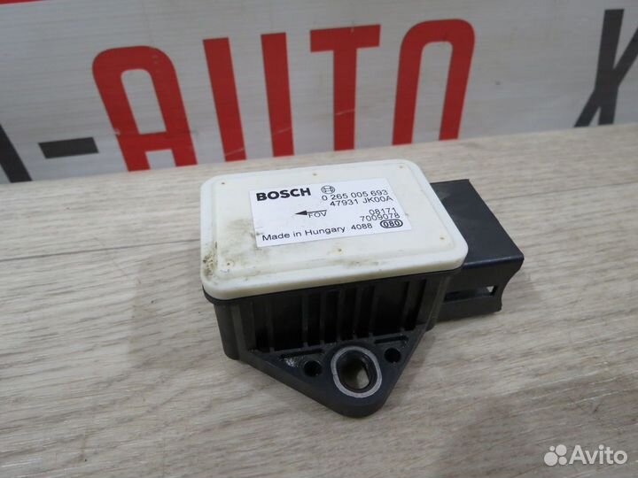 Датчик ускорения Nissan Teana J32