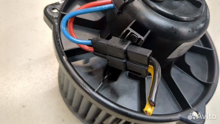 Двигатель отопителя Toyota Avensis 1, 1998