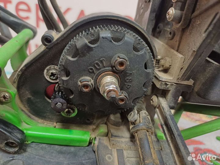 Запчасти на модели Traxxas 2WD