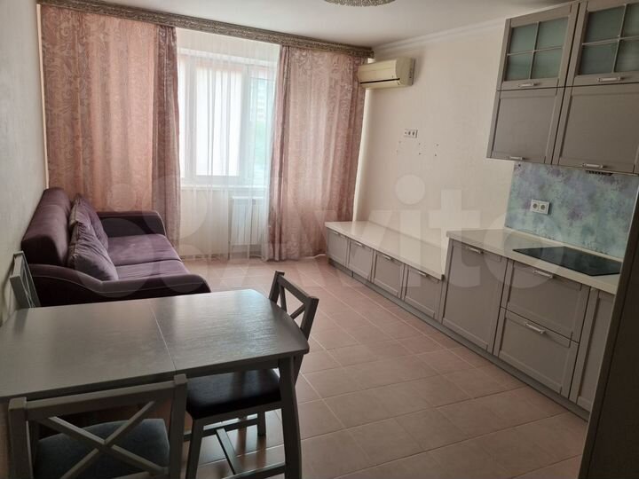 3-к. квартира, 93 м², 4/10 эт.