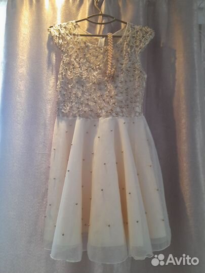 Нарядное платье