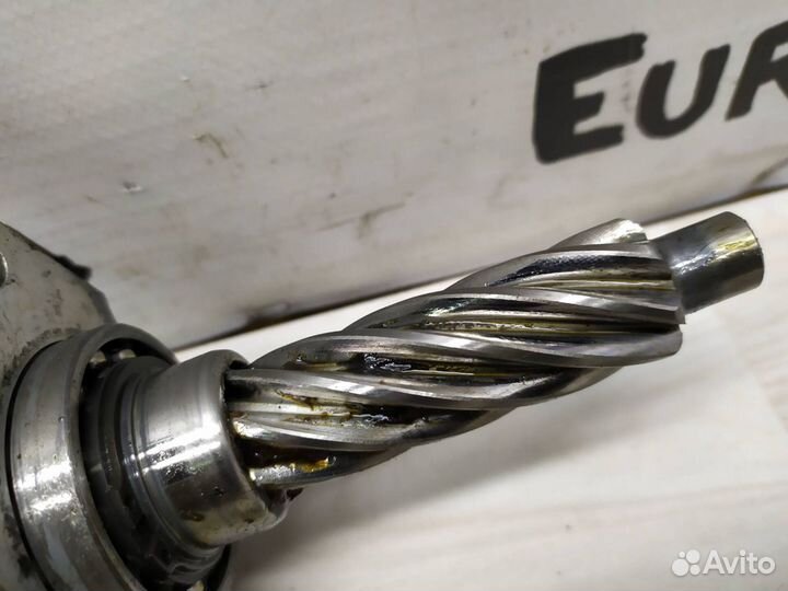 Вал рулевой рейки Mercedes W251