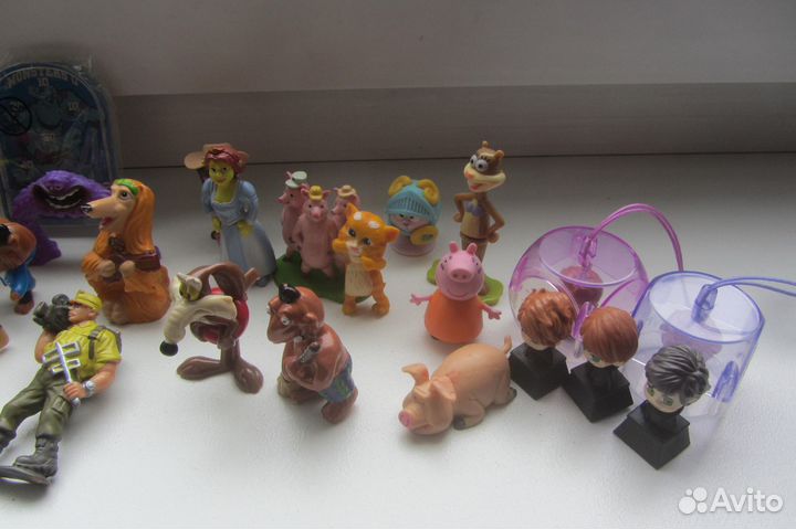 Киндер игрушки-мультфильмы,мини-штампы,фломастеры