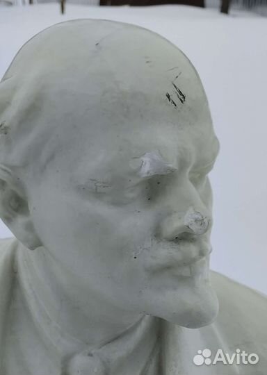 Статуя Ленина