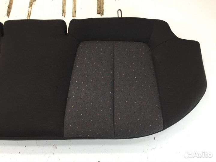 Hyundai elantra xd сиденье заднее